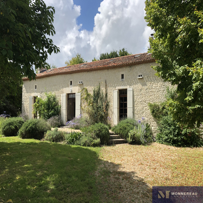 Biens immobiliers à vendre BarbezieuxSaintHilaire Monnereau Immobilier