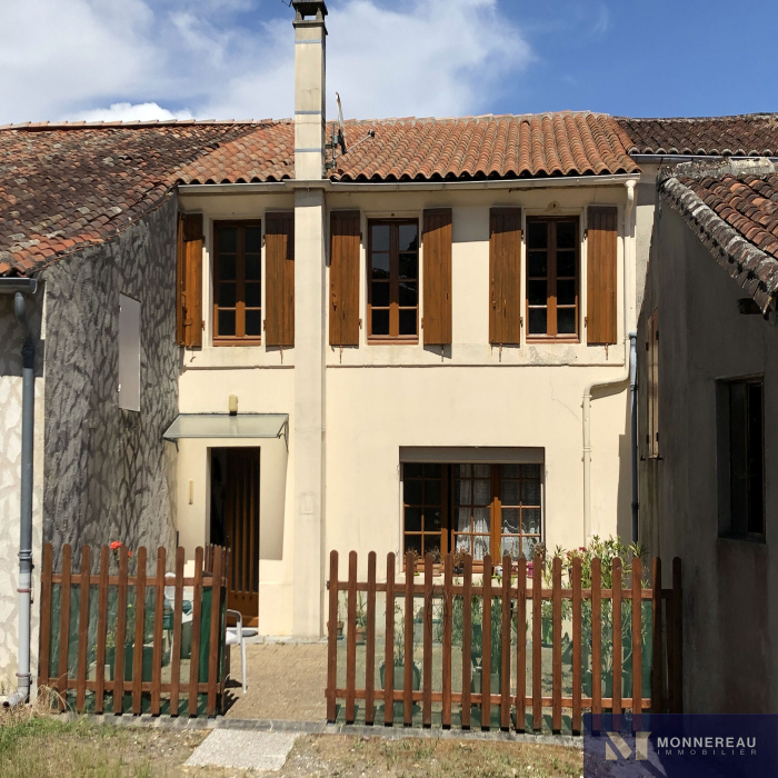 Monnereau Immobilier Rue Saint Mathias Barbezieux Saint Hilaire