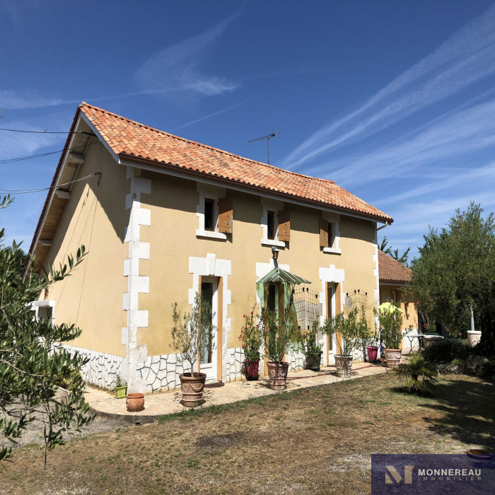 Monnereau Immobilier Rue Saint Mathias Barbezieux Saint Hilaire