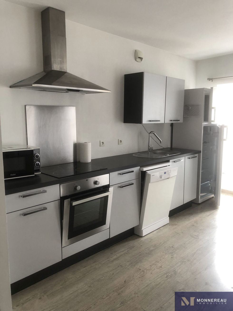 Location BARBEZIEUX ST HILAIRE (16) CENTREVILLE